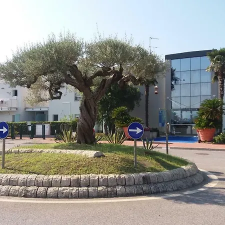 Mare E Laguna Apartment *